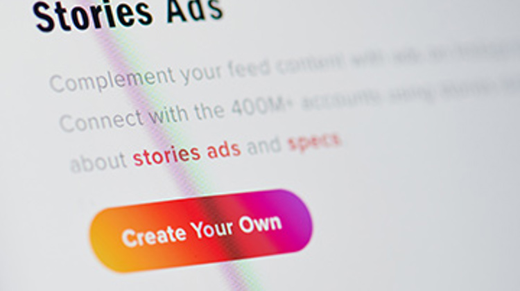 Social media scams<}}